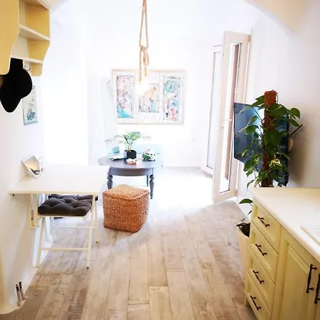 Ki.ko Mykonos Ornósz